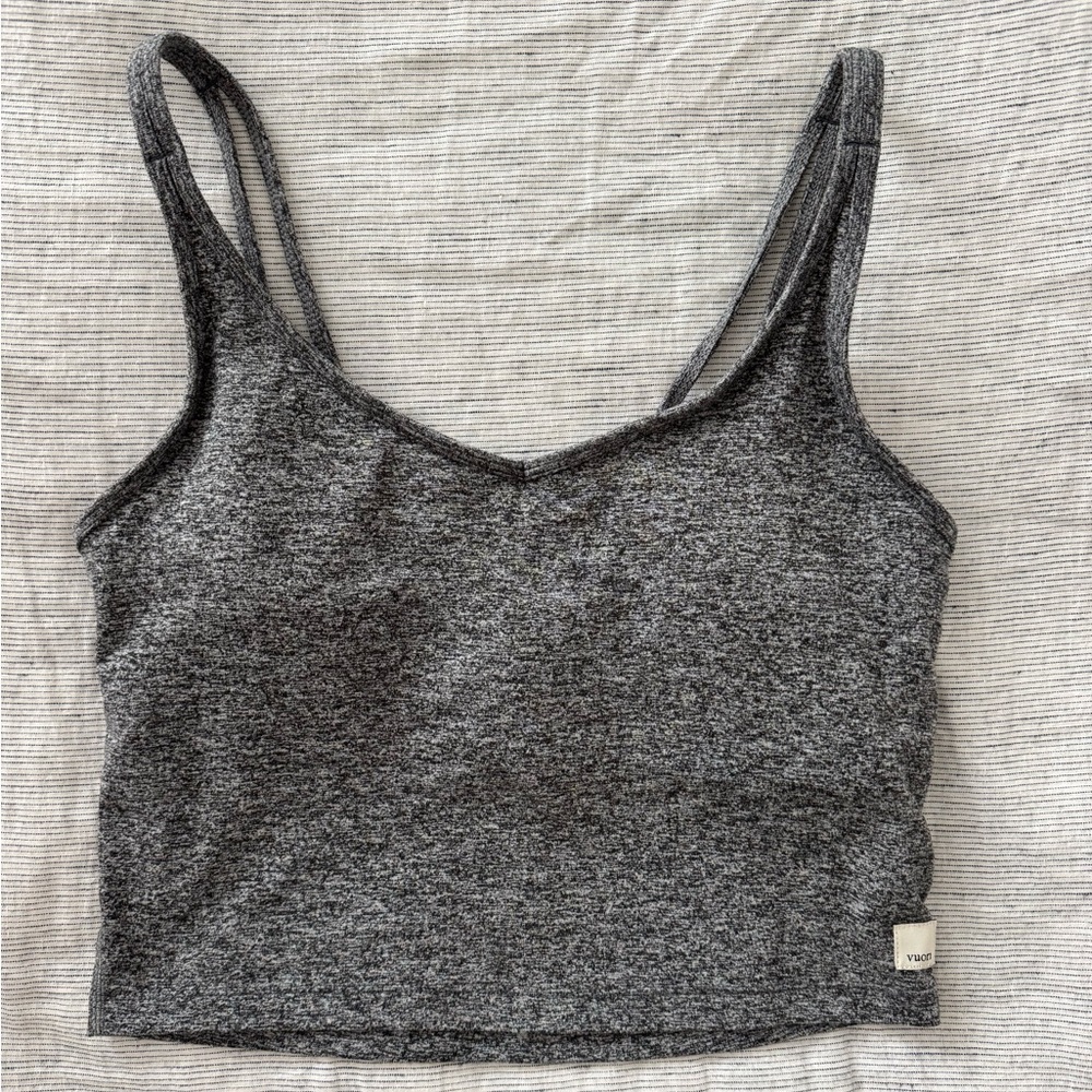Vuori. Womens. Medium. Gray Tank Top